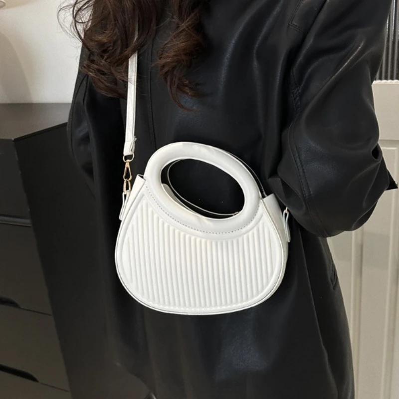 Chic Stripe Design Women's Shoulder Bag Fashion Elegant Round Handbags 2026 Trend Classic Commuting Crossbody Bags for Women