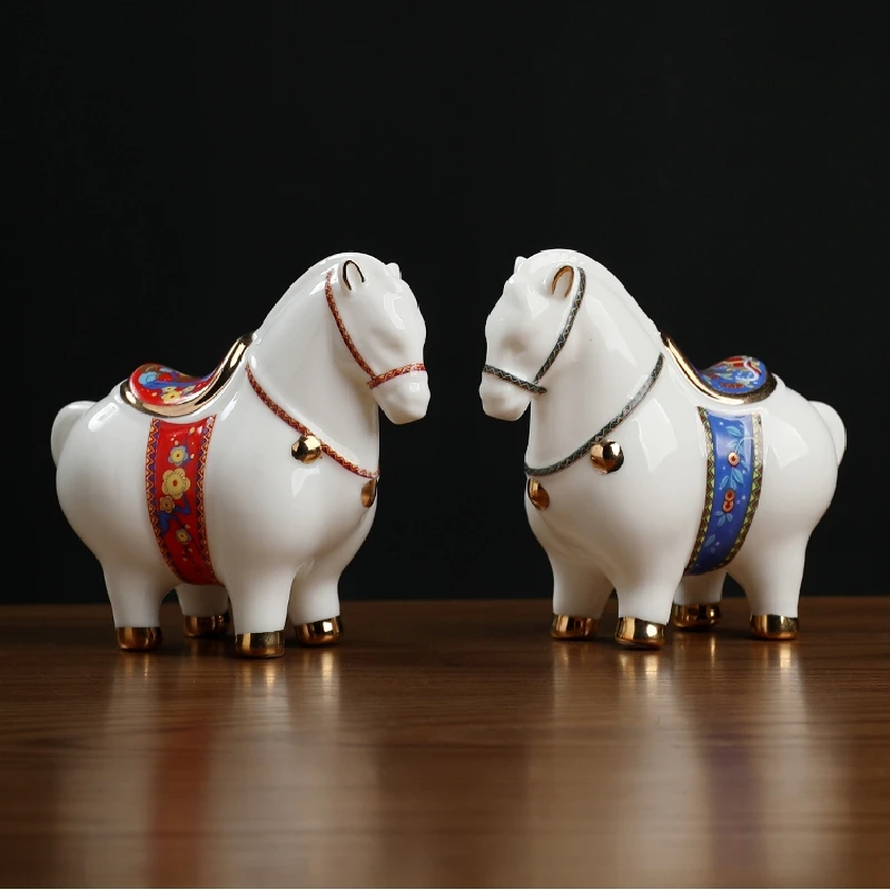 0035 Handmade Ceramics Horse Ornament Crafts Office Desk Surface Panel Decorations Exquisite Birthday Gift Creative Ceramics