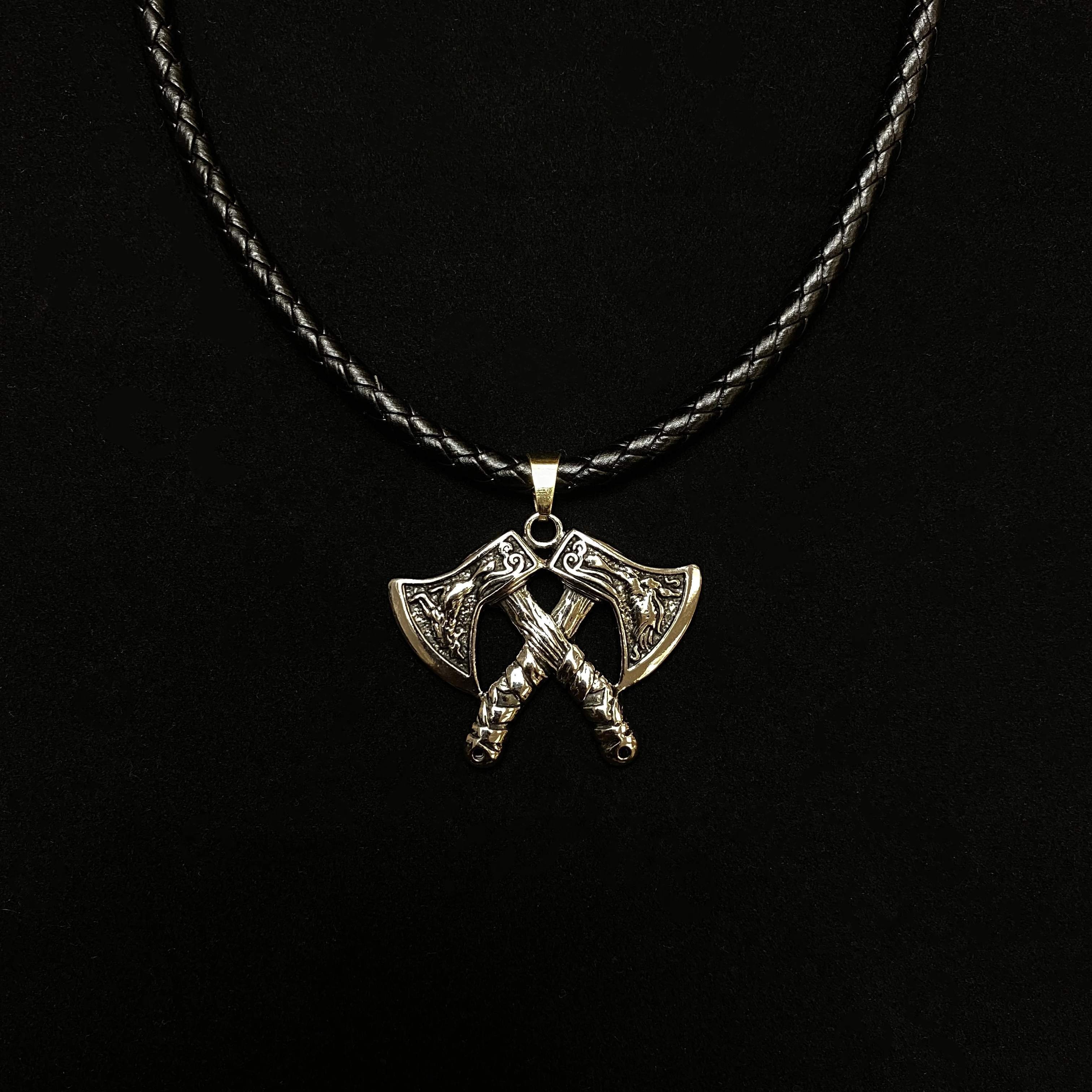 

Handsome Men's Brave Double Axe Pendant Men's Necklace Festival Gift
