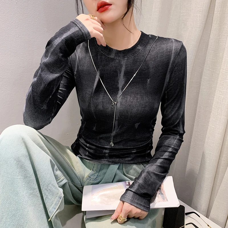 

Новинка 2023, осенне-зимняя европейская одежда, хлопковые футболки, женские пикантные приталенные топы с принтом тай-дай и цепочкой, эластичные футболки с длинным рукавом, 38046