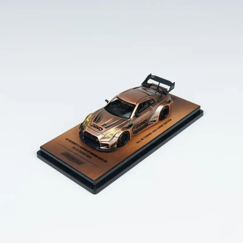 INNO 1:64 NISSAN GT-R R35 LBWK 2024 Foshan Special Edition