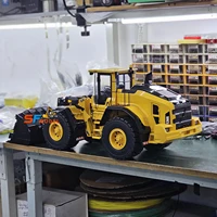 E260L RC Loader Metal Model 1/14 RC Hydraulic Loader RTR with Light and Sound System Engineering Remote Control Car Model Toy 2