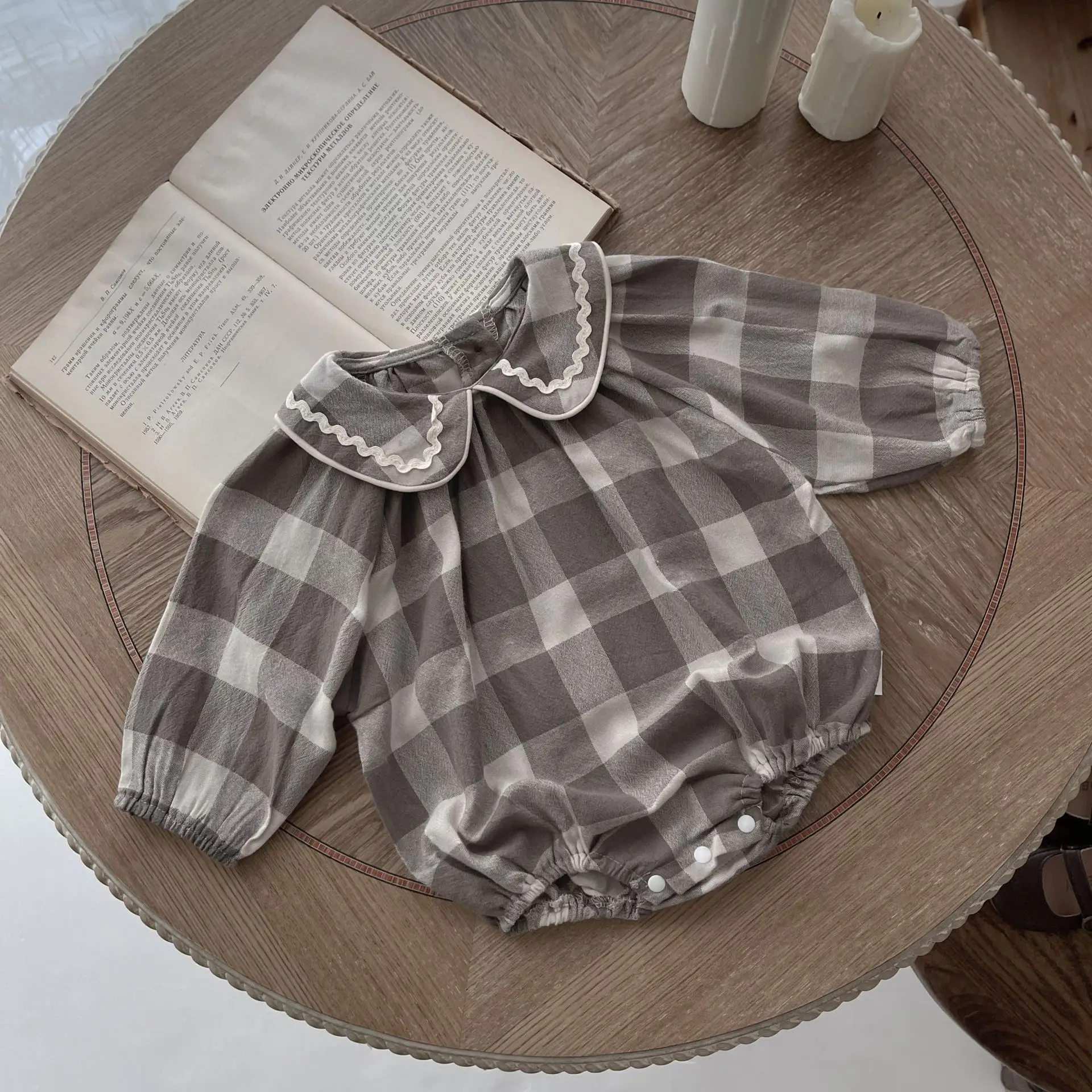 

Осенняя одежда для маленьких девочек, детское клетчатое Кружевное боди с кукольным воротником и длинным рукавом, хлопковый Детский комбинезон для девочек