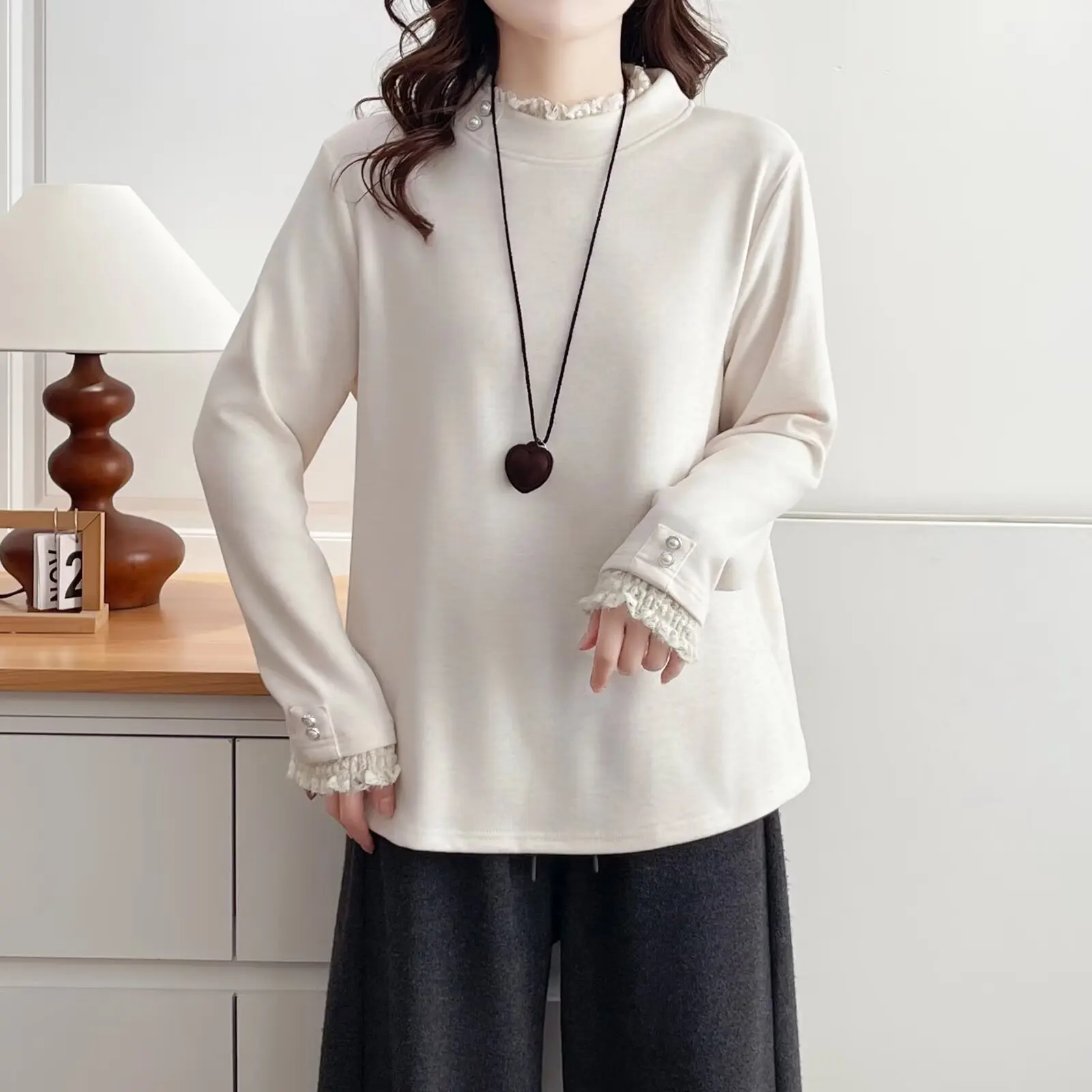 XXXXL Fashion Plus Size Women's T-Shirt New For Autumn And Winter Lace Button Long Sleeved Base Inner Tops 2522