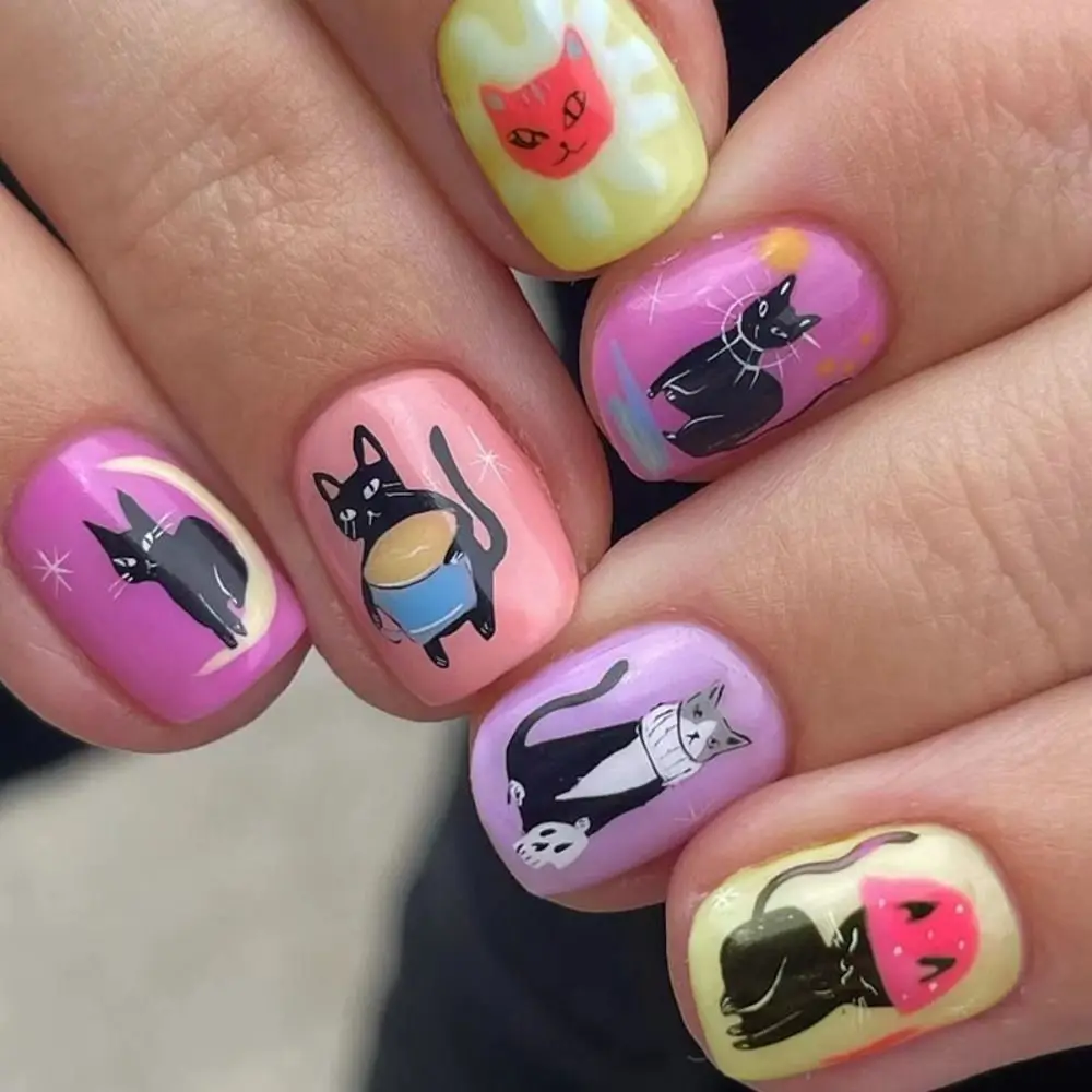 

French False Nails Fashion Colorful Short Round Fake Nails Cute Cat Cartoon Full Cover Nail Tips for Salon