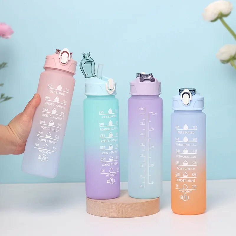 

900ml Water Bottle with Straw Frosted Portable Cylindrical Handheld Rope Discoloration Graduated Water Cup Sports Drinking Tools