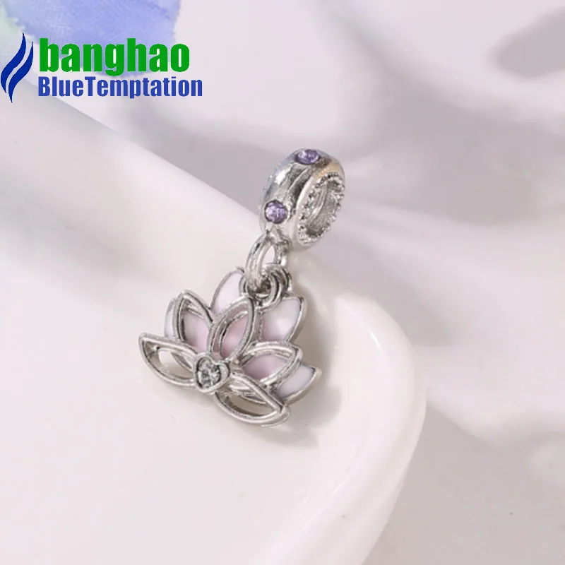 wholesale DIY Fashion Lotus flower Charm for making accessories for jewelry alloy pendants bracelets beads DGB670