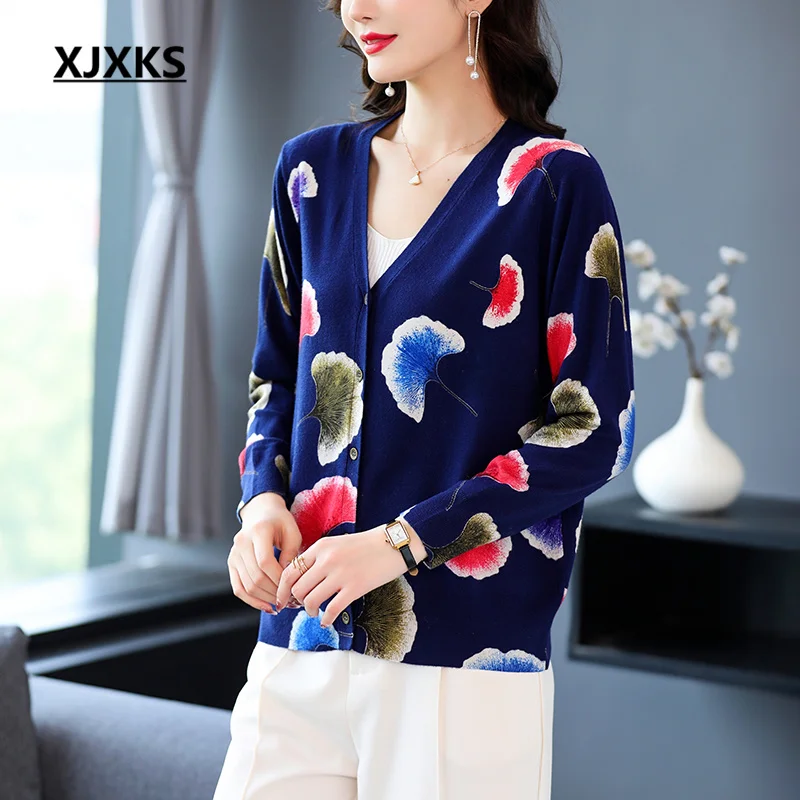 

XJXKS 2022 Autumn And Winter Latest Fashion V-neck Women's Sweater Coat High-end Wool Knitted Jacket Single-breasted Cardigan