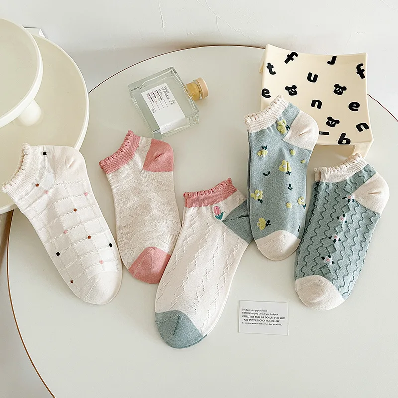 

Women Cute Lolita Thermal Girls Cotton Low Cut Ankle Stockings Flower Embroidery Harajuku Retro Kawaii Ruffles White Socks