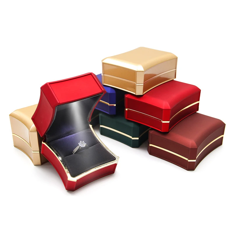 

Luxury LED Light Plastic Jewelry Packaging Box Wholesale Ring Pendant Gift Display Case with Custom Logo