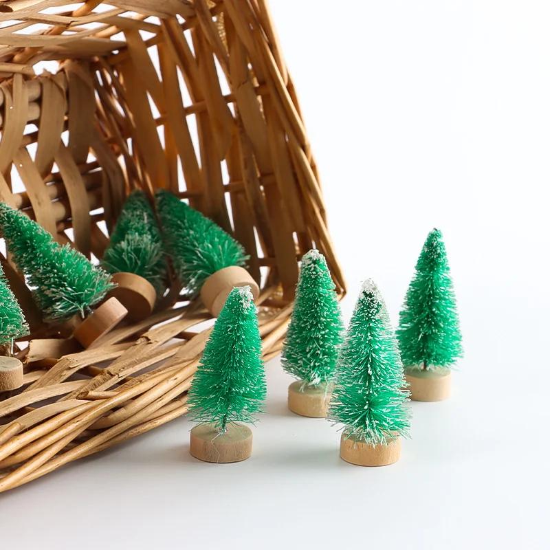 (10pieces/bag)2.3x4.83CM Mini Christmas Tree Party Decoration Cedar Ornament New Year Scene Layout Design Sense