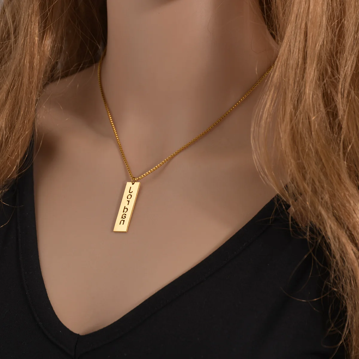 

Trendy Custom Hollow Out Name Stainless Steel Jewelry Pendant Necklaces for Women Personalized Nameplate Box Chain Birthday Gift