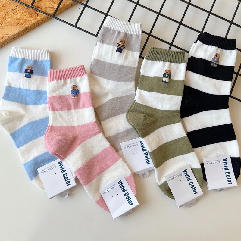 Gute Qualität Cartoon Elegante Dame Bär frauen Nette Socken Baumwolle Harajuku Stil Frau Neuheit Atmungsaktive Sox Weihnachten Geschenke – Detail 37