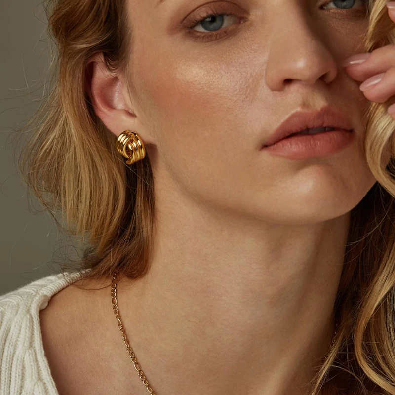 Fashion Glossy Three-Layer Textured Intersecting Knot Earrings 4 Fashion Glossy Three-Layer Textured Intersecting Knot Earrings 4