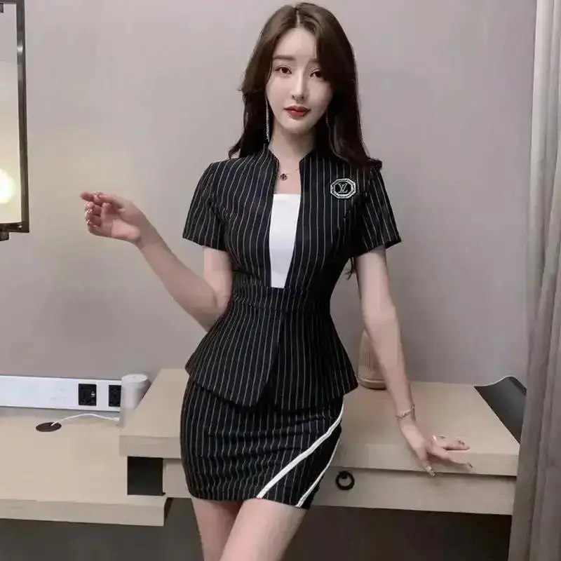 Women's Professional Attire: Elegant Suit for Hospitality and Spa Professionals