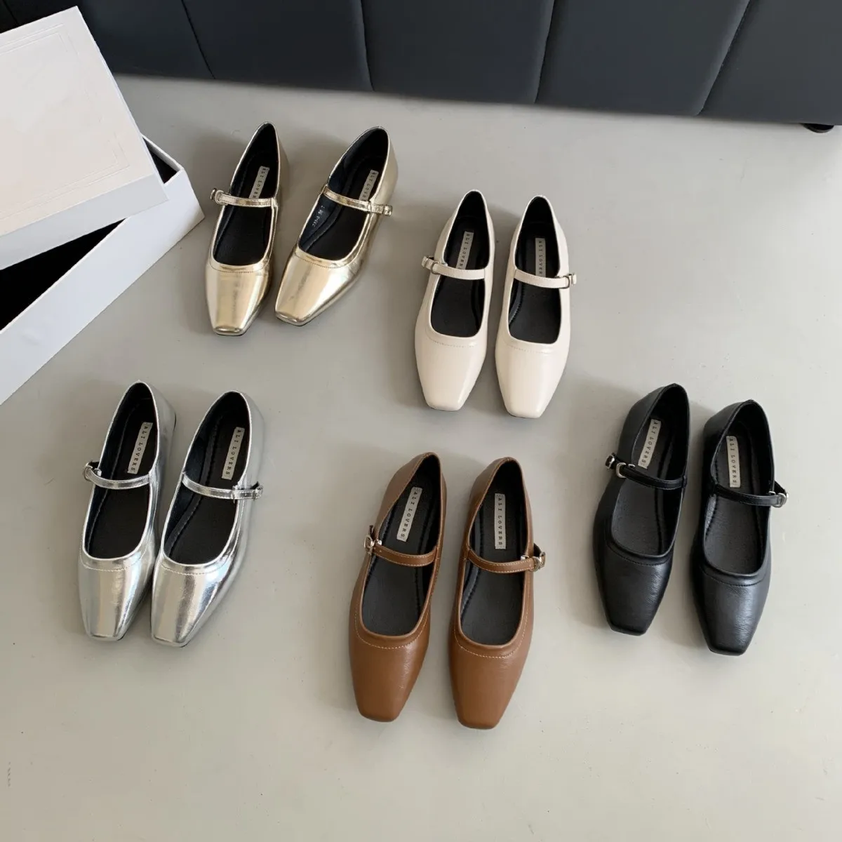 

Туфли женские на низком каблуке, удобная и элегантная мягкая вечерняя Обувь с квадратным носком, из искусственной кожи и резины, универсальные