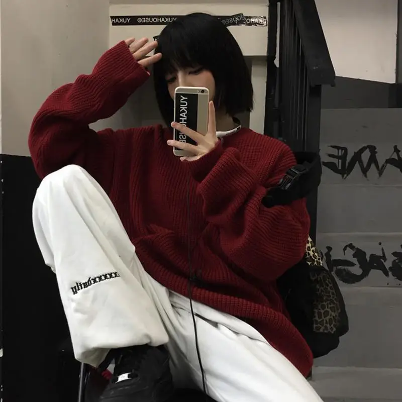 Red Christmas Sweater for Men and Women Solid Color Loose Korean Style All Match Round Neck Pullover Couple Christmas Sweater