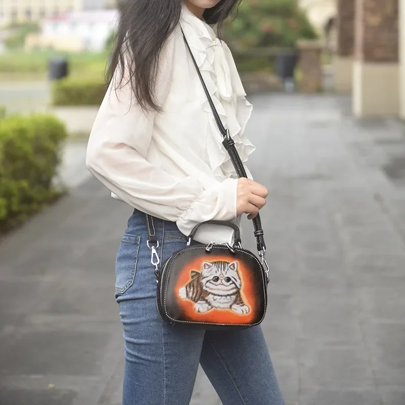 

2024 New Luxury Handbags Niche Design Texture Large Capacity Crossbody Bag Fashion Simple Trend Cute Embossed Shoulder Bag Women