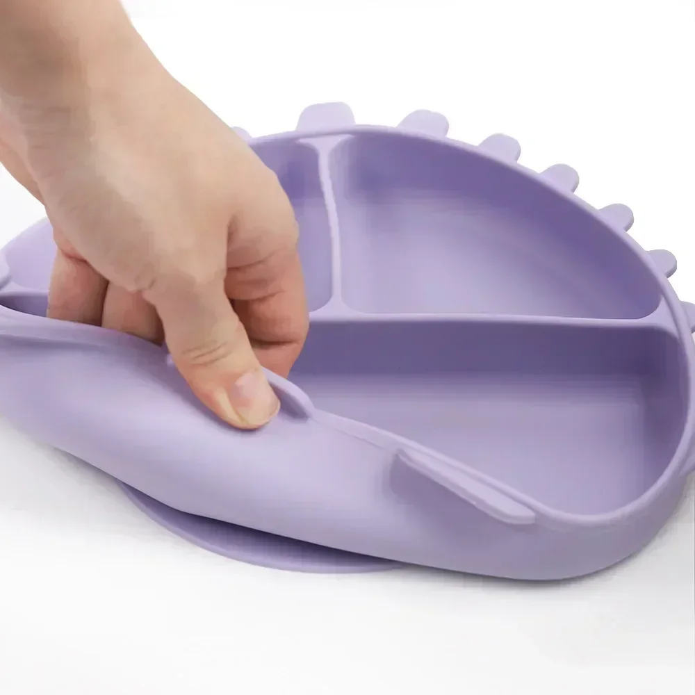 silicone tableware wooden tableware snack plate dinosaur non-toxic BPA free silicone bib divided suction plate suction cup bowl wood spoon fork World Cup gift kids