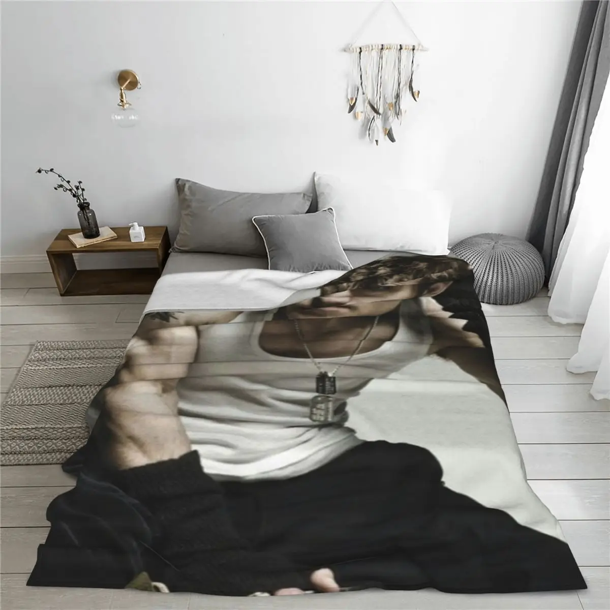 Paul Wesley �����̾� ���̾ ���, �ܿ�� �ö��� ���, �ٱ�� �ε巯�� ������ ���, ħ�� �߿� ħ�뺸