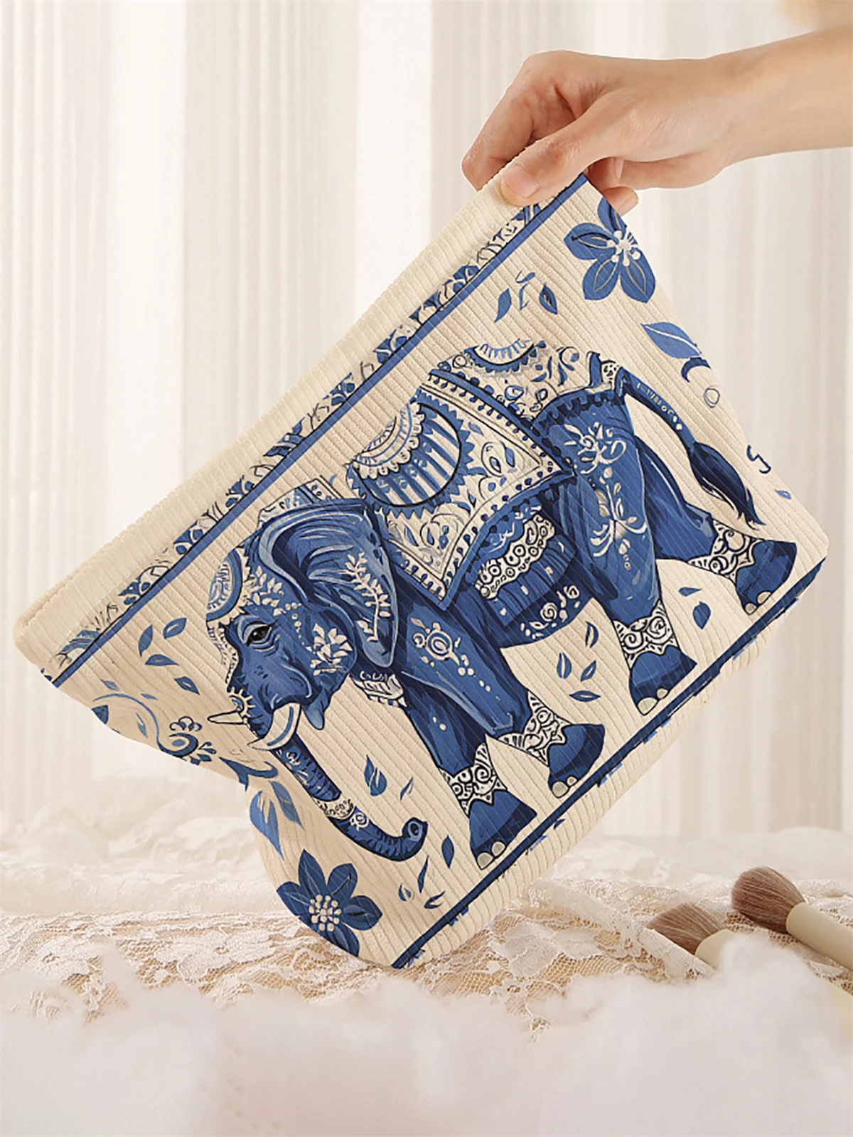 1 elephant patterned corduroy makeup bag, lightweight zipper makeup storage box, multifunctional bag with lining