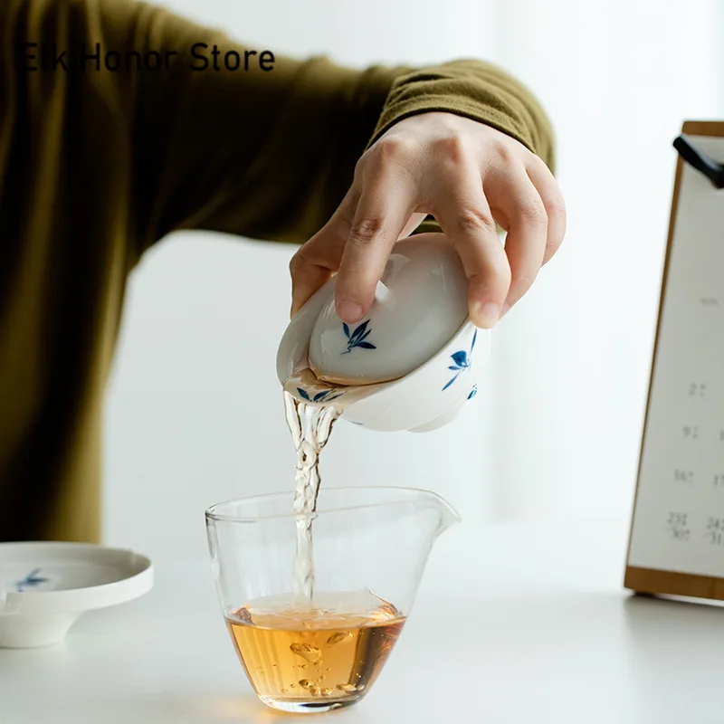 100ml Pure Hand-painted Butterfly Orchid Tea Tureen White Porcelain Ring Button Cover Bowl Tea Maker Gaiwan Kung Fu Teaware