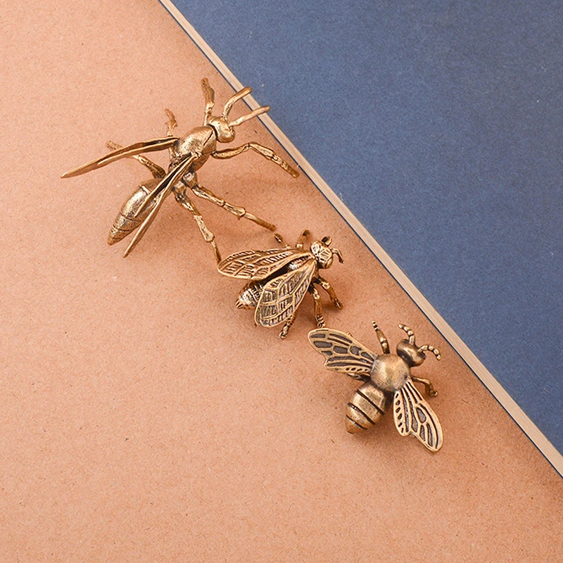 1 Stück Miniatur-Insekten-Tischdekoration, Messing-Bienenfigur, Tisch-Tee-Set, Haustier-Antik-Kupfer-Handwerk, Heimdekoration für den Schreibtisch – Detail 2
