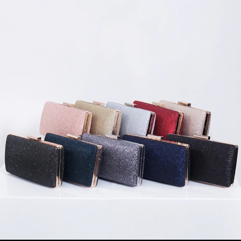 Sacs à Bandoulière - Femmes - Cabas Pochettes Et Clutches - Cuir Synthétique Souple - Grise