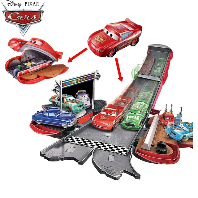  Disney Pixar Cars Diecast, Transforming Lightning McQueen :  Toys & Games