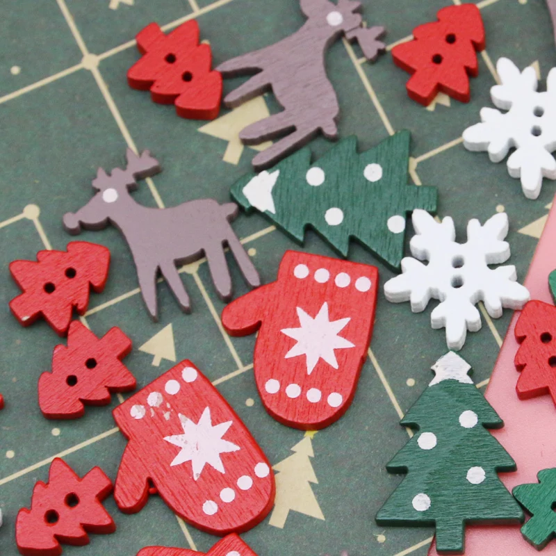 (50 Pcs/pack)Mini Christmas Tree Glove Chip Mixed Decorative Wood Chips Christmas Hanging Decoration Colorful Elk Gift Label