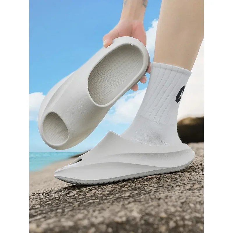 Men Sandals Casual Platform Slippers Fashion Beach Summer Large Size Slides Soft shoes