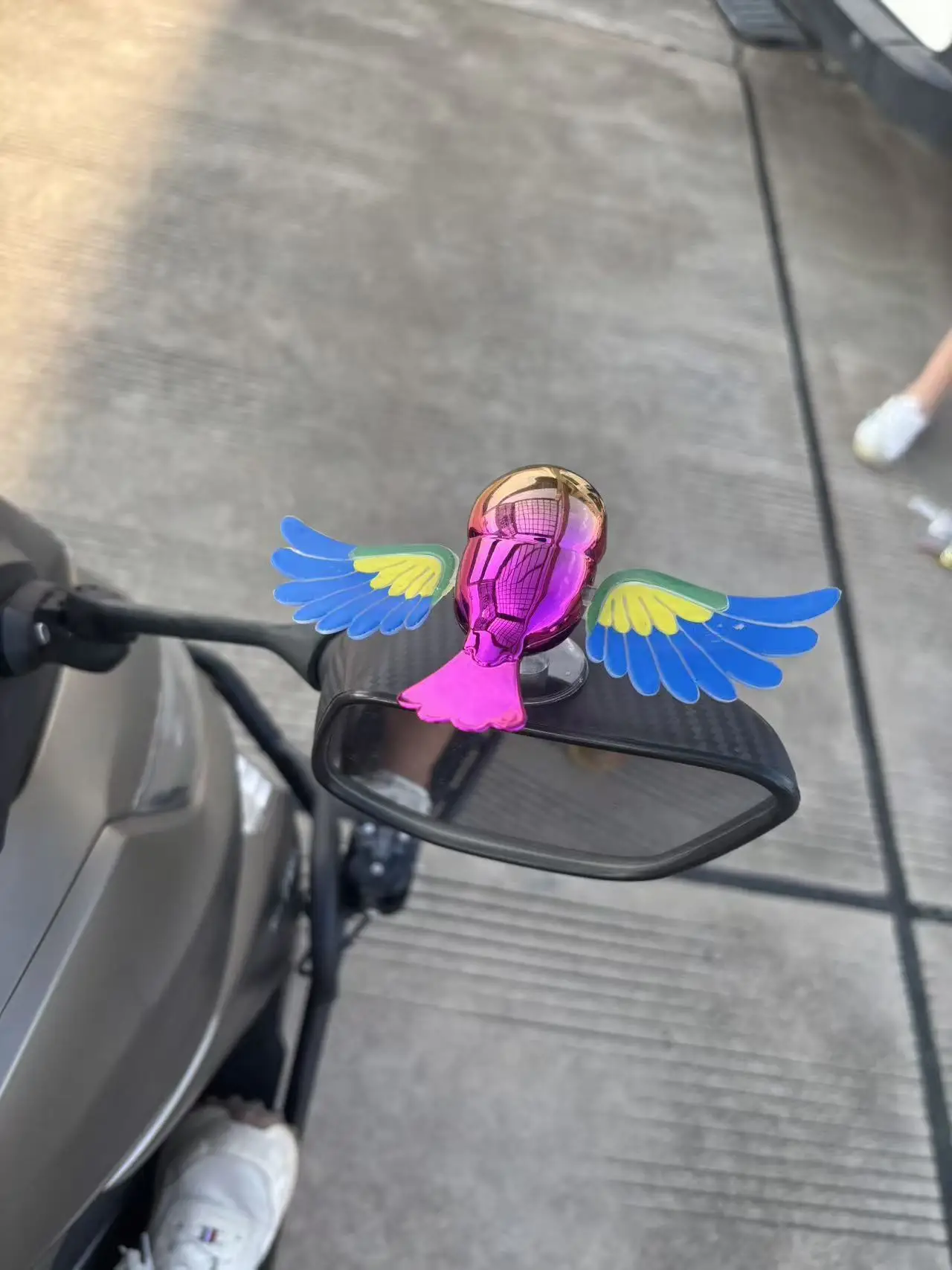 Simulation Flying Bird Helmet Accessory For Motorcycle Riders_voghion.com