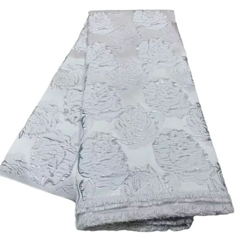 

2023 White African Brocade Fabric Jacquard Material Nigerian Floral Lace Damask Cloth Flower Brocard Tissu 5 Yards For Wedding