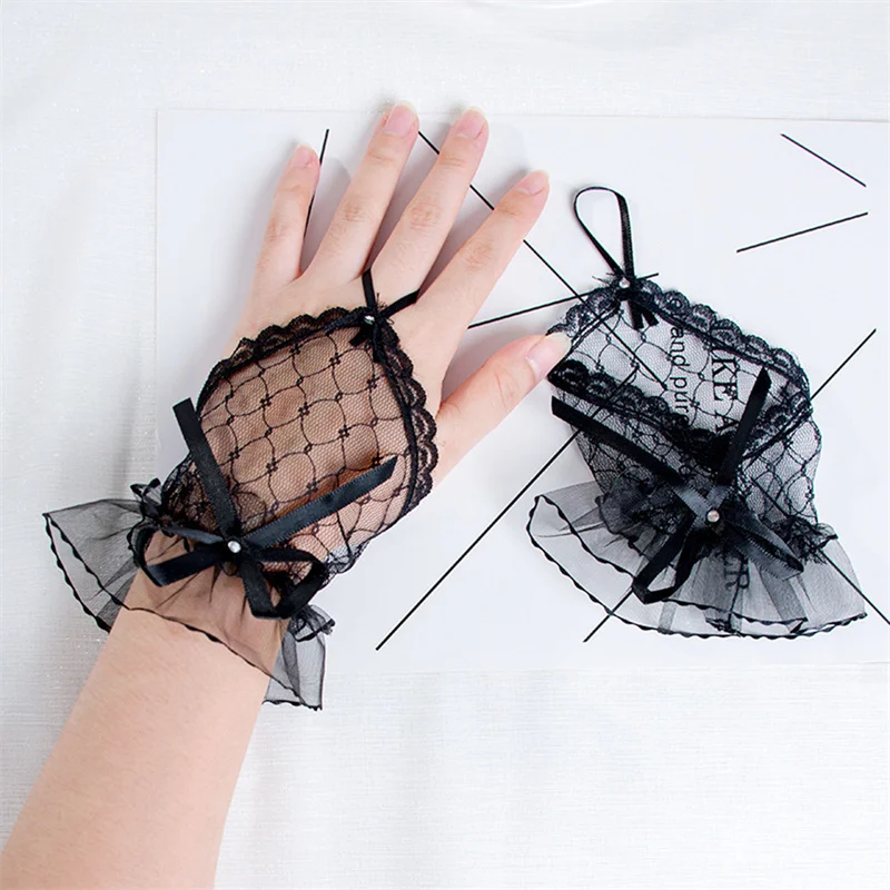 Gothic Short Black Gloves Female Harajuku Lace Bridal Wedding Halloween Lolita Dress Net Gauze Bow Hand Sleeve Fishnet Gloves lace gloves