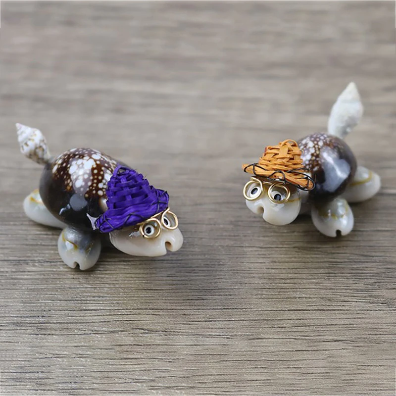 

2Pcs Mini Hat Tortoise Turtle Bonsai Figurine Animal Toy Home Decoration Fairy Garden Animal Statue Toy Figurine Random Color