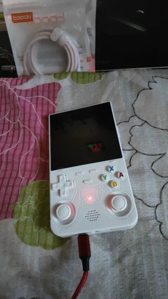 R36 ULTRA photo review