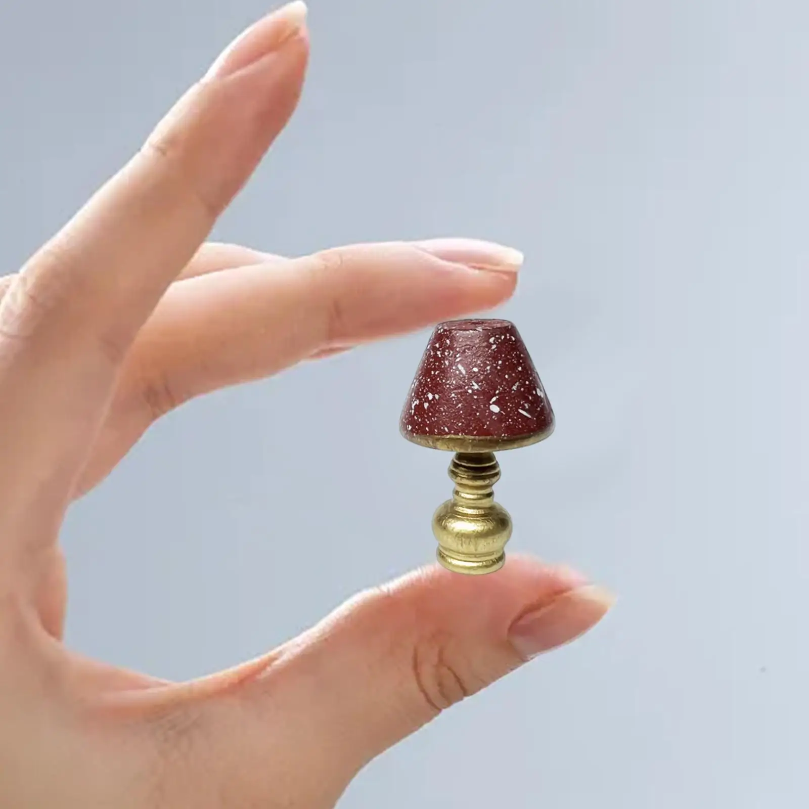 

Настольная лампа для кукольного домика 12-й, в винтажном стиле, игрушка для ролевых игр в масштабе 1/12, кукольный домик для спальни, детали для шарнирных кукол, ландшафтное украшение