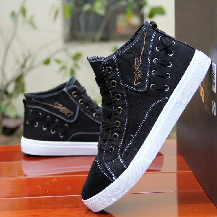 

2023 New Men's Casual Sports Shoes New Men's Fashion Casual Outdoor Canvas Lace Up High Top Sports Skateboard Shoes