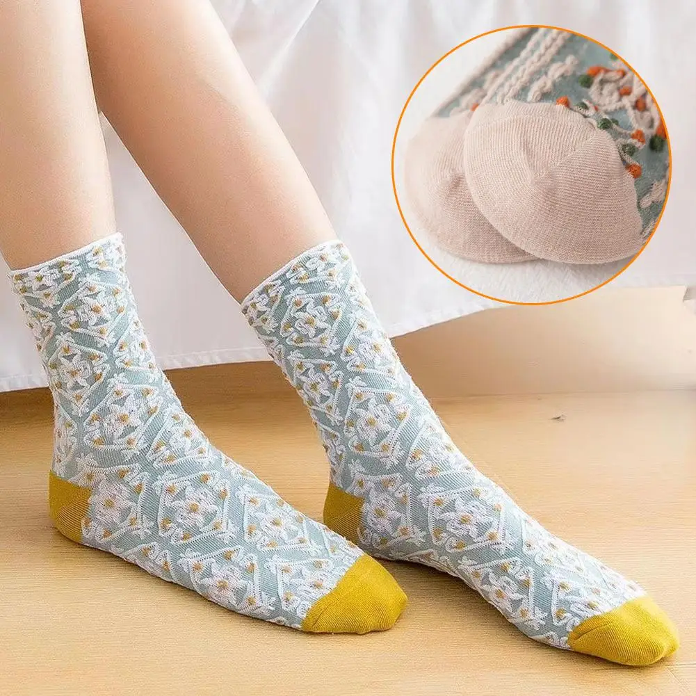 1Pair Vintage Harajuku Retro Embroidery Spring Woman Japanese Kawaii Cute Socks Ethnic Lolita Lace Flower Crew Fashion