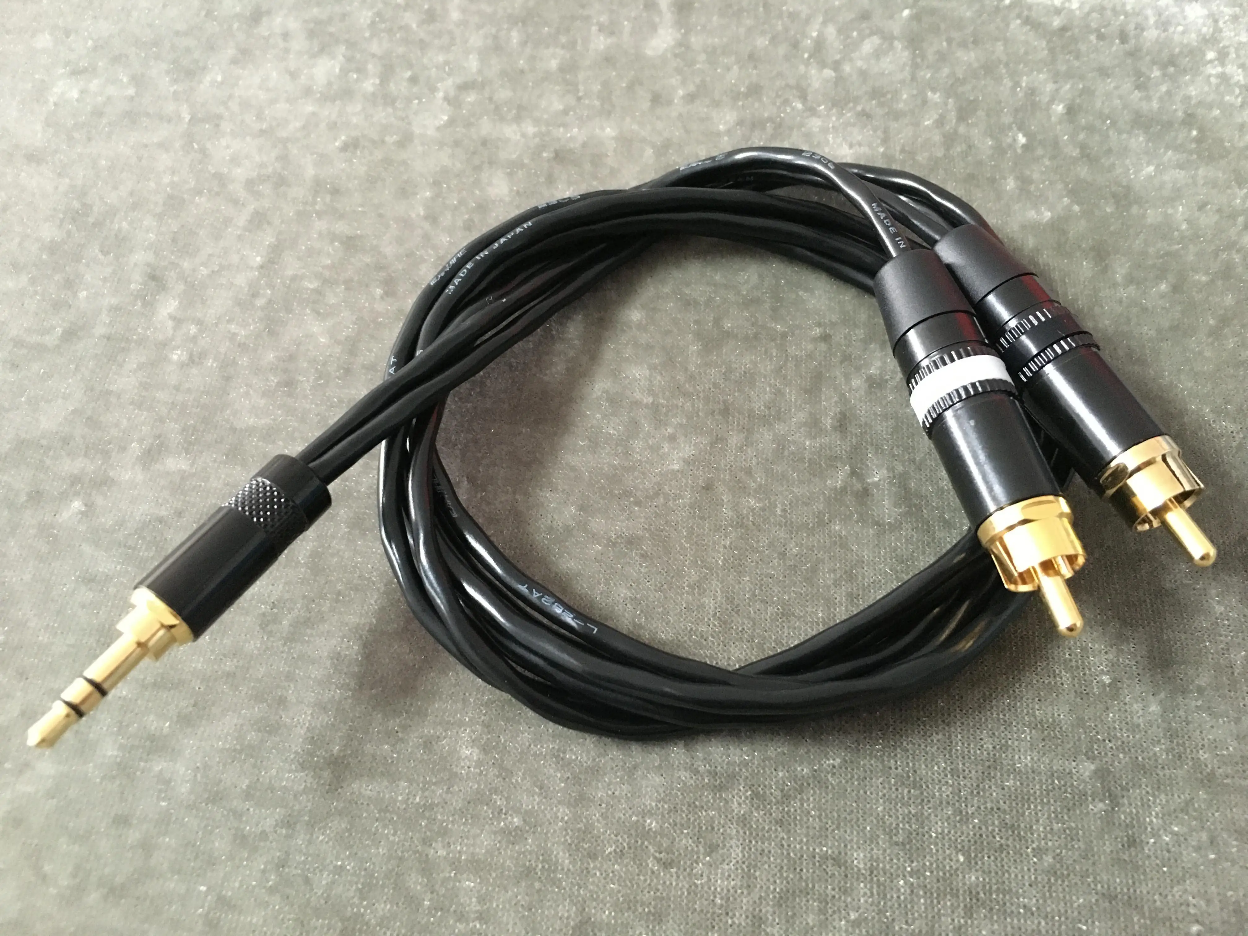 REAN 3.5mm 플러그가 있는 오디오 케이블 NYS231LBG 금도금 처리된 PC 또는 휴대폰용 RCA 2개와 연결된 제품 0.5M 1M 2M