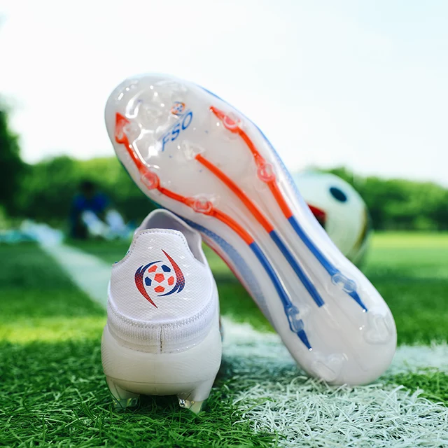 Men's Slip-On Soccer Cleats 1