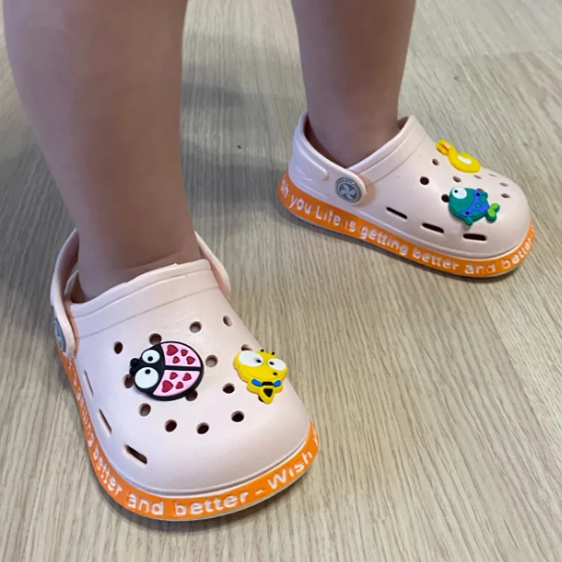 Kids Sandals Summer Cartoon Cave Hole Non-Slip Soft Soled Quick Drying