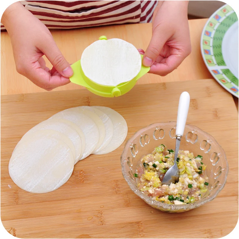 

Quick & Effortless Dumpling Maker 3pcs Safe Food Grade PP Press Molds Fill Fold Press Process Blue/Green/Transparent