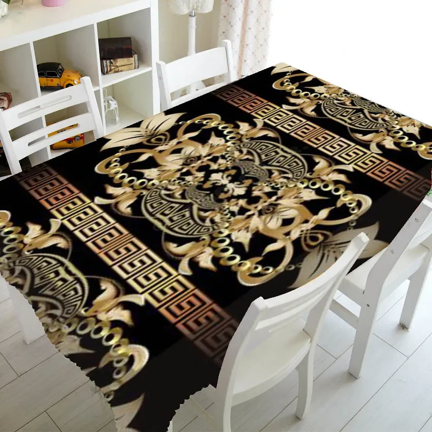 Nappe grecque noire et dorée à panneau floral