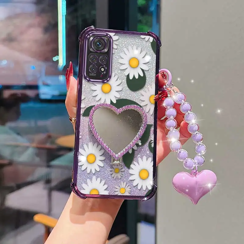 Daisy Design Phone Case Set with Lanyard and Circular Stand - 3 Piece Set in White