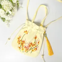 Sac seau à cordon de serrage de Style chinois élégant, sac à main brodé de fleurs en Organza Hanfu, lanière avec pompon pendentif, petit sac à main 5