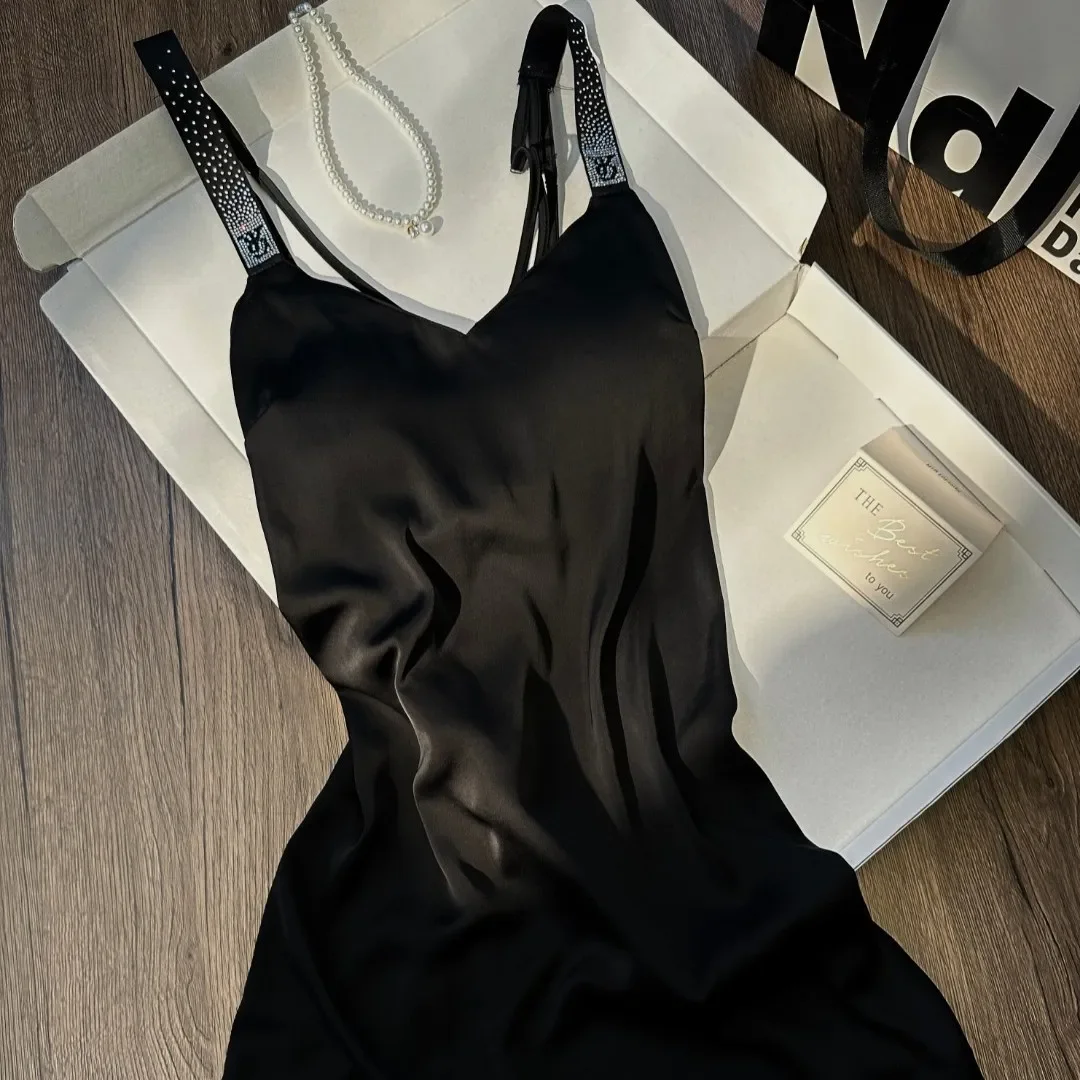 مثير صيف جديد الحرير الجليد الخامس الرقبة حزام المرأة ثوب النوم الرغبة النقية الحسية ملابس المنزل عالية الجودة الإحساس فستان النوم