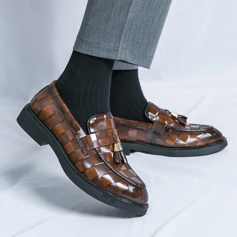 Leather Shoes Fashion Designer Formal Slip On Men Dress Shoes Classic Leather Oxfords For Party Business Shoes Men's Wedding Flat Loafers