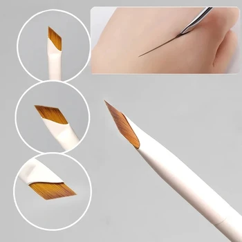 Ultra Fine Eyeliner Brush 1