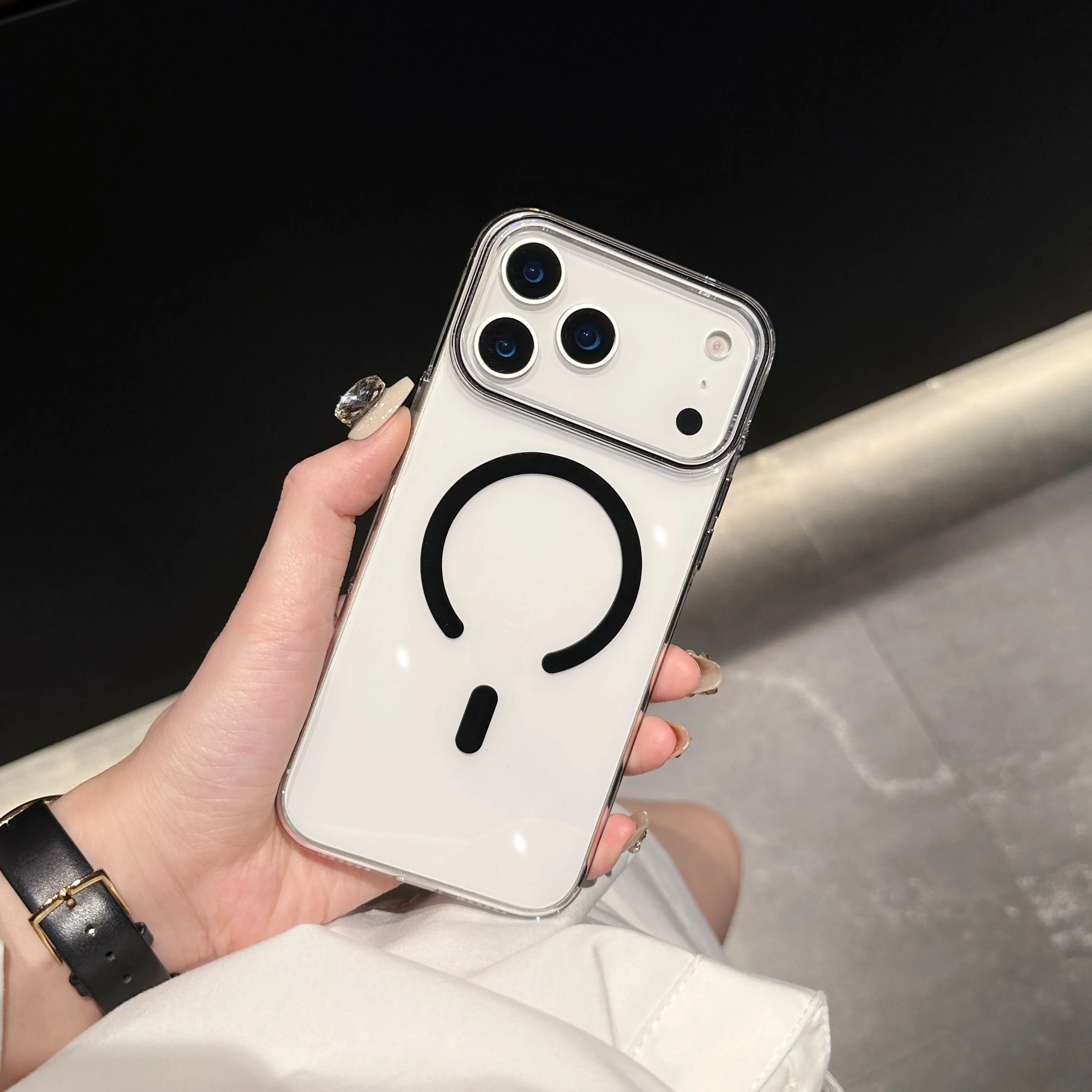 Clear Magnetic Shockproof Phone Case with Magsafe